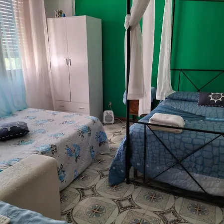 بيت ضيافة Fronte Mare